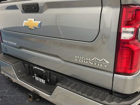 Used 2023 Chevrolet Silverado 1500 High Country w/ Technology Package AWD/4WD image 43