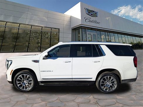 Used 2025 GMC Yukon Denali image 39