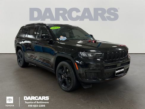 Used 2023 Jeep Grand Cherokee L Laredo AWD/4WD image 1