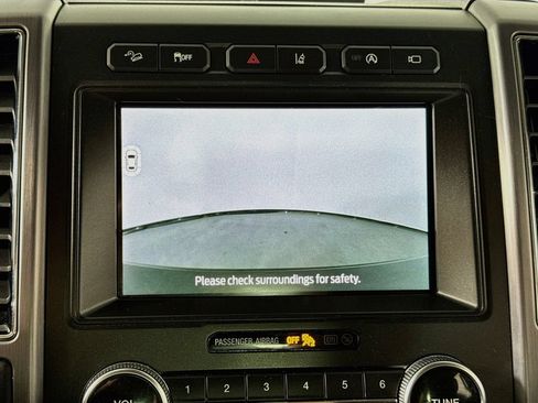 Used 2020 Ford Expedition Platinum AWD/4WD image 38