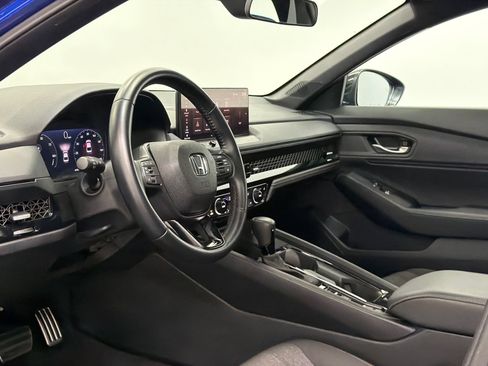 Used 2025 Honda Accord Sport image 13