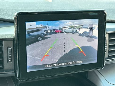 Used 2022 Ford Explorer XLT RWD image 17