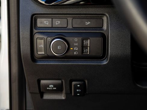 Used 2023 Ford F250 Lariat w/ Lariat Ultimate Package image 22