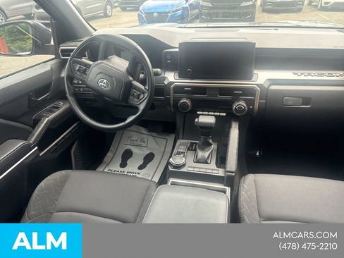 Used 2025 Toyota Tacoma SR5 AWD/4WD image 9