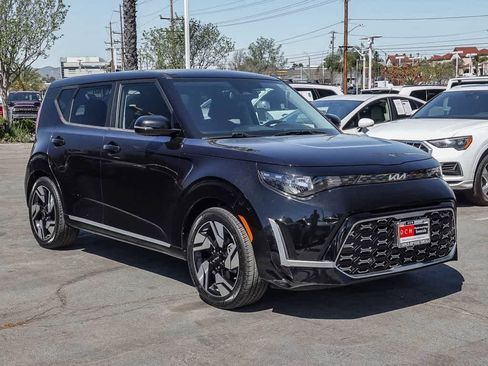 Used 2023 Kia Soul GT-Line image 3