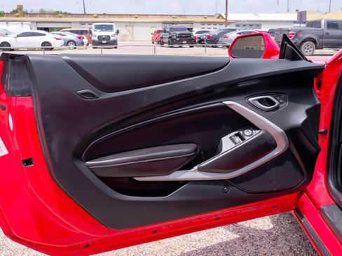 Used 2018 Chevrolet Camaro LT w/ RS Package image 42