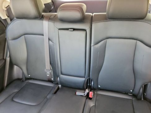 Used 2025 Kia Sportage EX FWD image 17