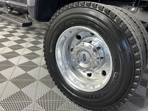 Used 2021 Ford F450 Lariat w/ Lariat Ultimate Package AWD/4WD image 8
