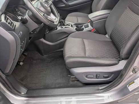 Used 2019 Nissan Rogue SV AWD/4WD image 14
