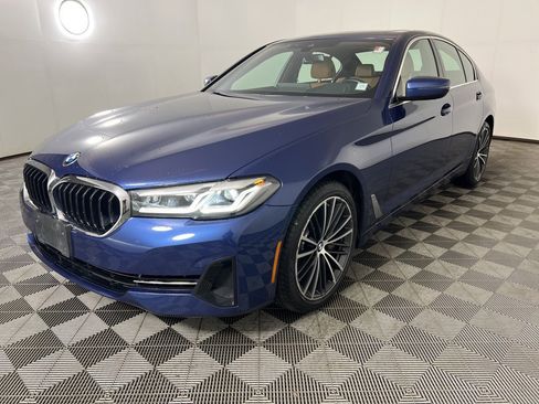 Used 2023 BMW 540i xDrive w/ Premium Package image 24