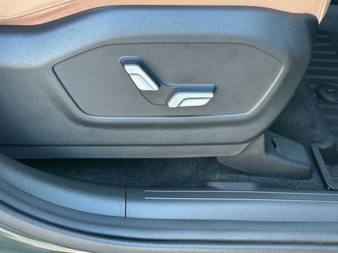 Certified 2025 Hyundai Santa Fe Limited image 32