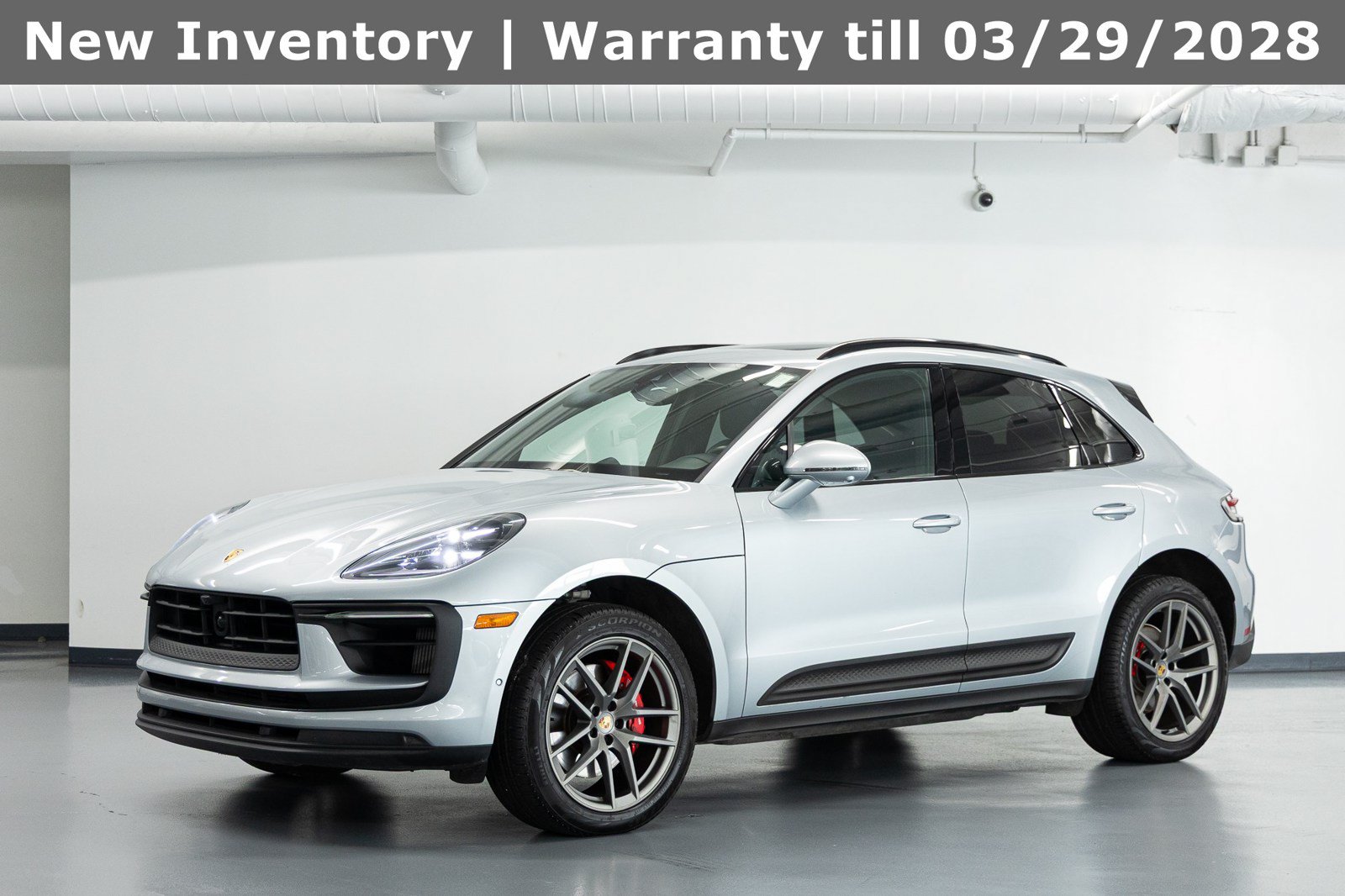 Used 2022 Porsche Macan S w/ Premium Package Plus AWD/4WD image 1