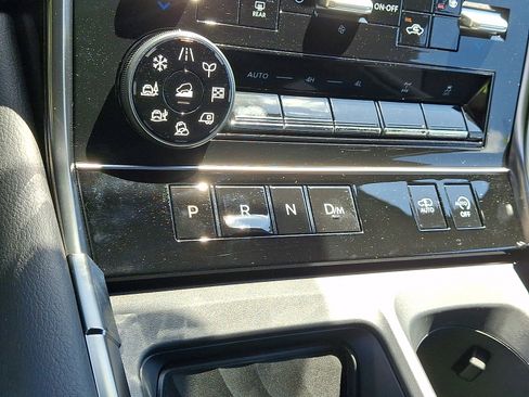 Used 2026 Nissan Armada PRO-4X w/ Captain's Chari Seat Package AWD/4WD image 16