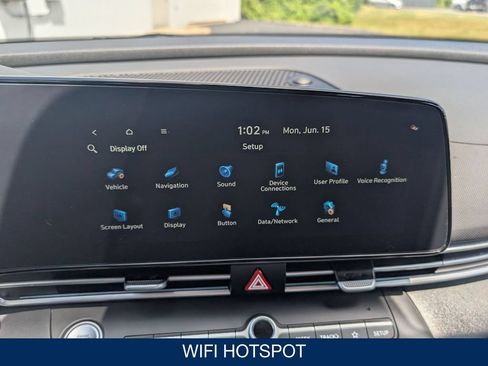 Certified 2025 Hyundai Elantra SEL FWD image 25