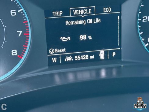 Used 2023 Chevrolet Traverse LT w/ LPO, Cargo Package FWD image 29