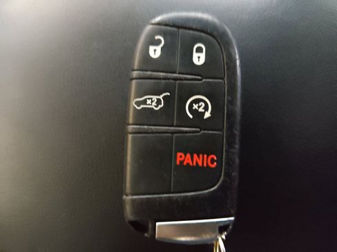 Used 2018 Jeep Grand Cherokee Limited RWD image 32