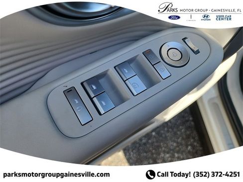 New 2026 Hyundai Ioniq 9 SEL image 16