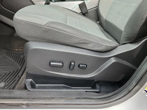 Used 2016 Ford Escape SE image 14