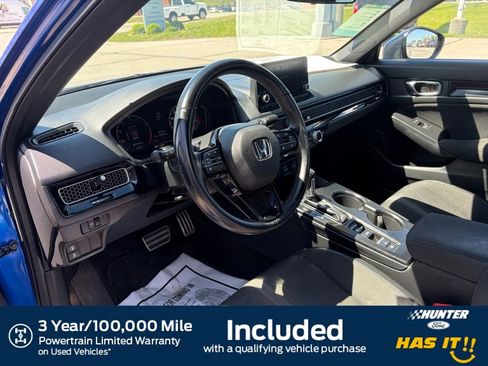 Used 2022 Honda Civic Sport image 2