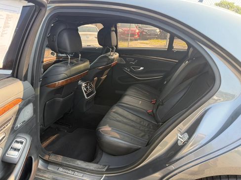 Used 2017 Mercedes-Benz S 550 4MATIC Sedan image 27