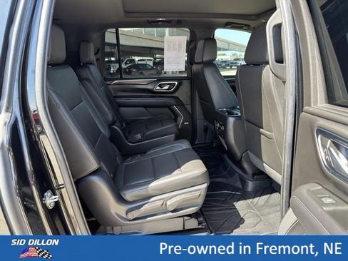 Certified 2022 Chevrolet Suburban Z71 w/ Luxury Package AWD/4WD image 19