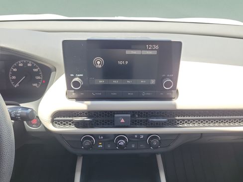 Used 2024 Honda HR-V LX image 13