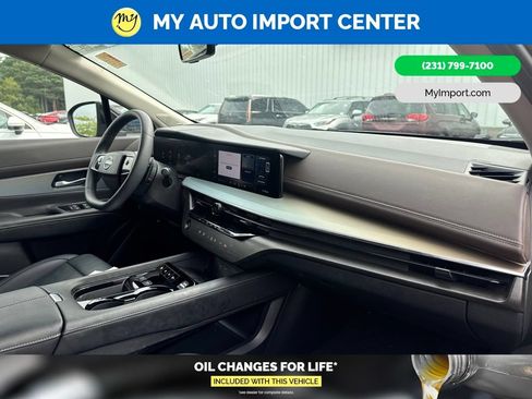 Used 2025 Nissan Murano Platinum w/ Cargo Package AWD/4WD image 29