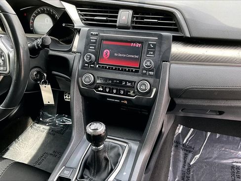 Used 2017 Honda Civic Sport image 33