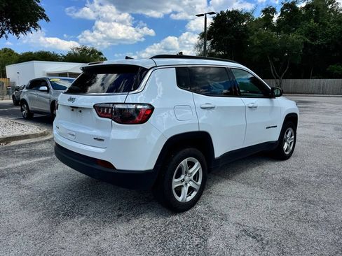Used 2024 Jeep Compass Latitude AWD/4WD image 5