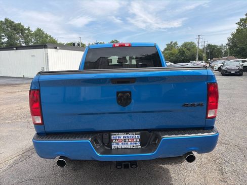 Used 2019 RAM 1500 Express w/ Hydro Blue Sport Package AWD/4WD image 5