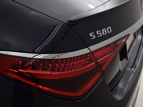 Used 2022 Mercedes-Benz S 580 4MATIC Sedan image 13