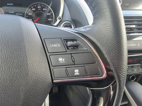 Used 2024 Mitsubishi Eclipse Cross SE image 19