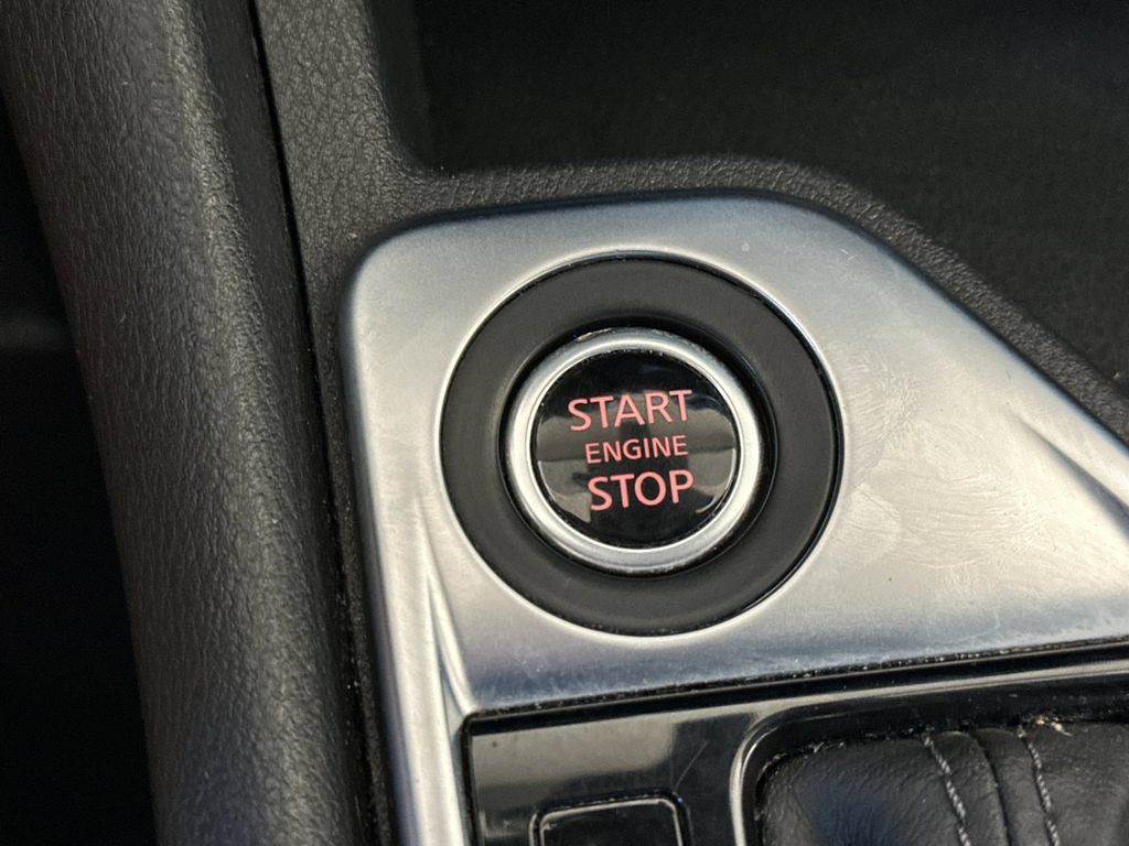 Used 2025 Nissan Sentra SV FWD image 20