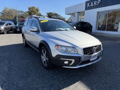 Used 2015 Volvo XC70 T6 Premier Plus image 1