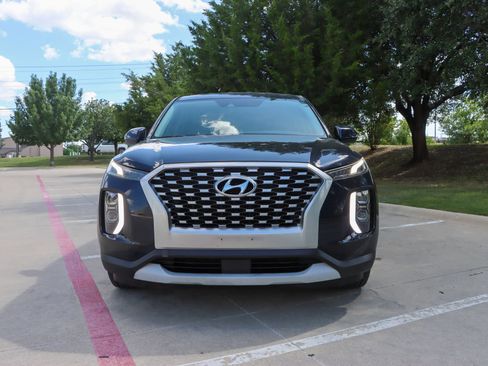Used 2021 Hyundai Palisade SE w/ Cargo Package FWD image 2