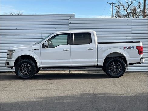 Used 2018 Ford F150 Lariat w/ Equipment Group 502A Luxury image 13