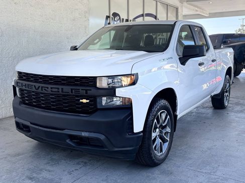Used 2019 Chevrolet Silverado 1500 W/T w/ WT Convenience Package AWD/4WD image 3
