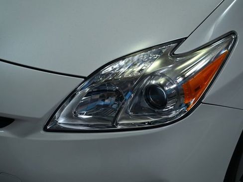Used 2013 Toyota Prius Three image 14