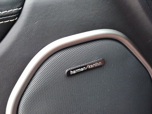 Used 2017 Jeep Grand Cherokee SRT image 20