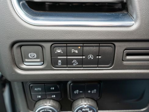 Used 2023 Chevrolet Tahoe Premier image 29