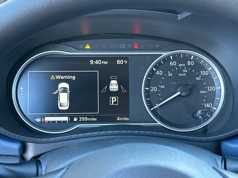 New 2025 Nissan Versa SV w/ Trunk Package image 27