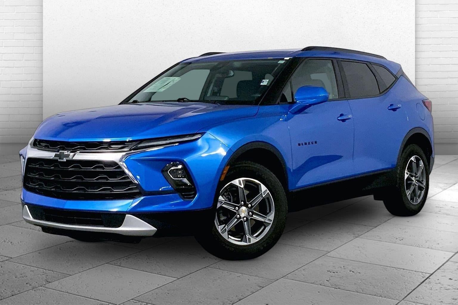 Used 2024 Chevrolet Blazer LT w/ Convenience Package FWD image 11