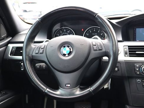 Used 2011 BMW 335i xDrive Sedan AWD/4WD image 13