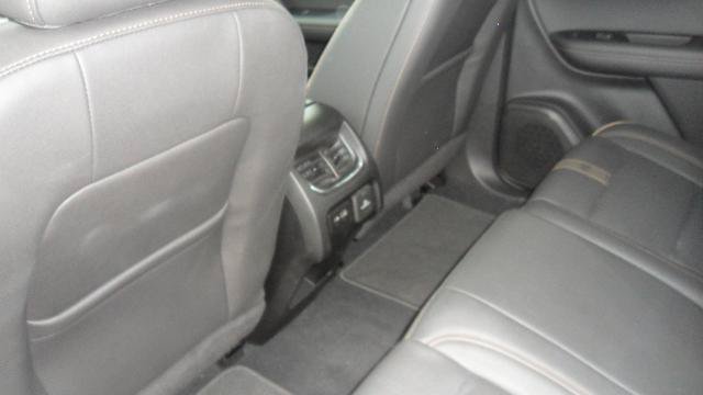 Used 2022 Chevrolet Blazer Premier w/ Enhanced Convenience Package AWD/4WD image 18