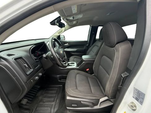 Used 2022 Chevrolet Colorado LT w/ Fleet Safety Package AWD/4WD image 9