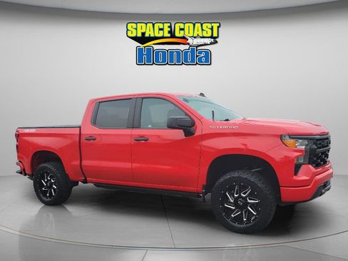 Used 2023 Chevrolet Silverado 1500 Custom image 12