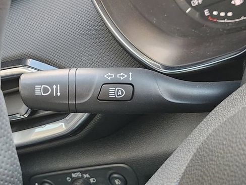 Used 2023 Chevrolet TrailBlazer LT image 26