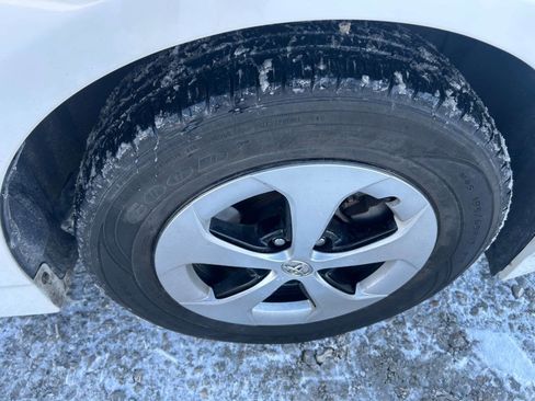 Used 2013 Toyota Prius Two image 14