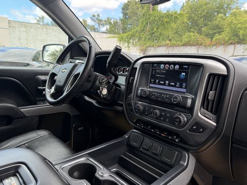 Used 2017 Chevrolet Silverado 1500 LTZ Z71 w/ LTZ Plus Package AWD/4WD image 12