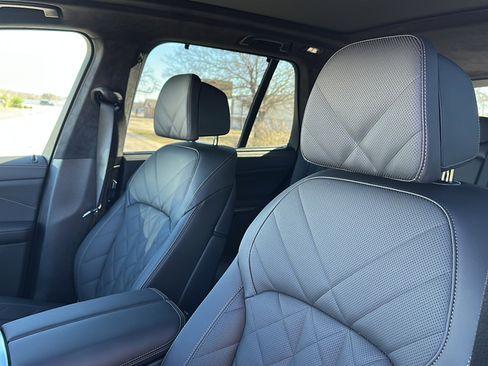 Used 2026 BMW X5 M60i image 14